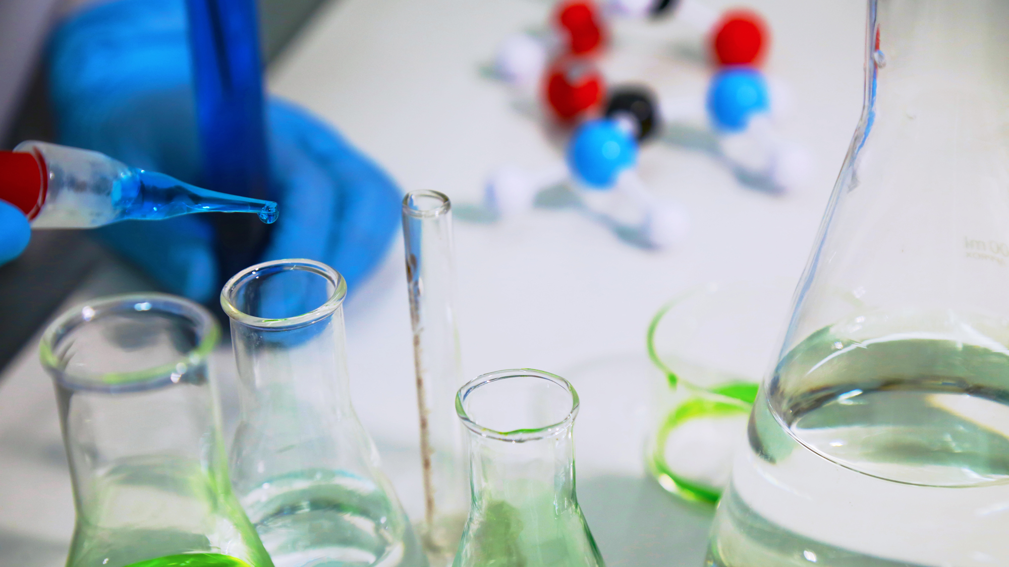 2025诺贝尔化学奖“花落”MOFs，巴斯夫可实现其工业化量产